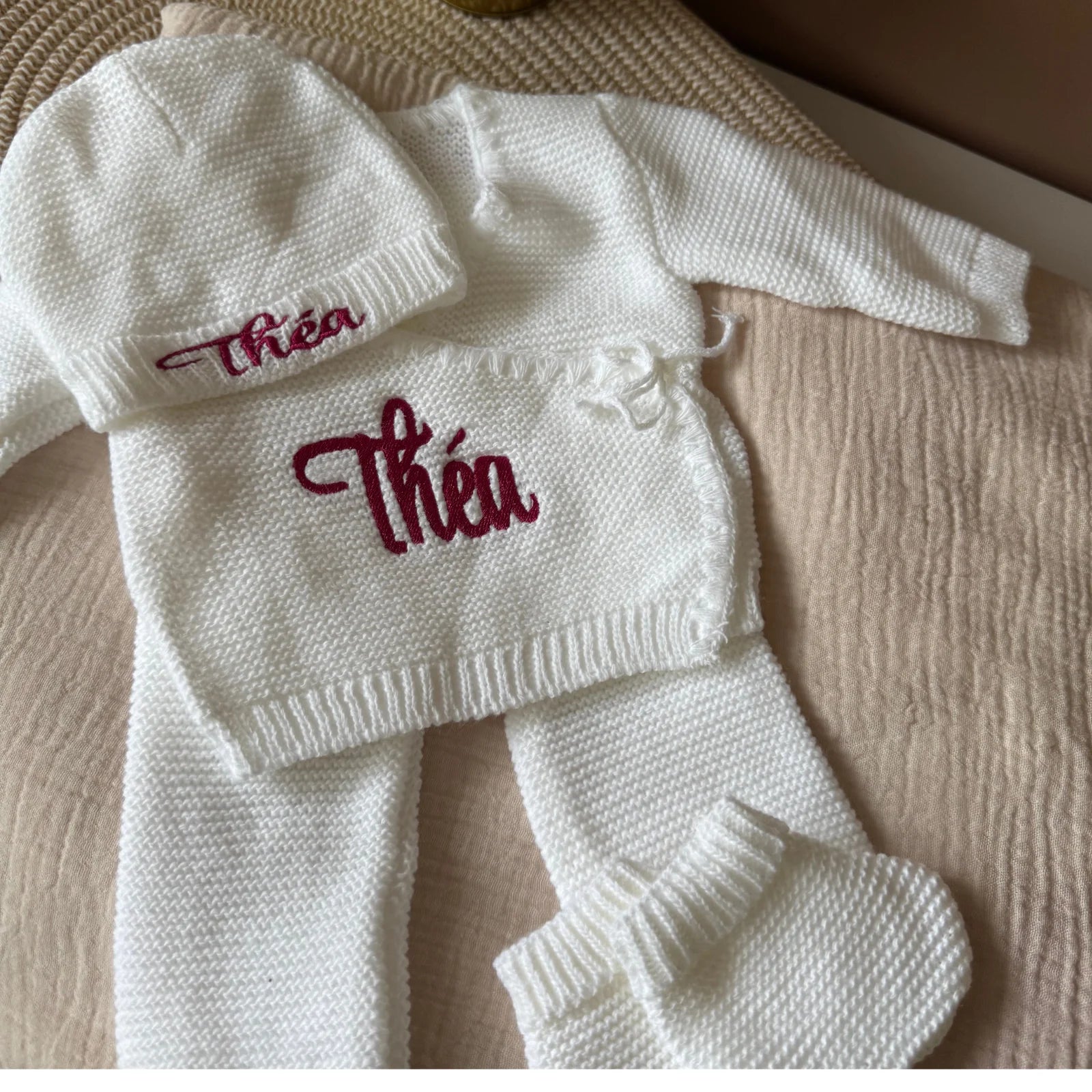 ENSEMBLE NAISSANCE EN MAILLE