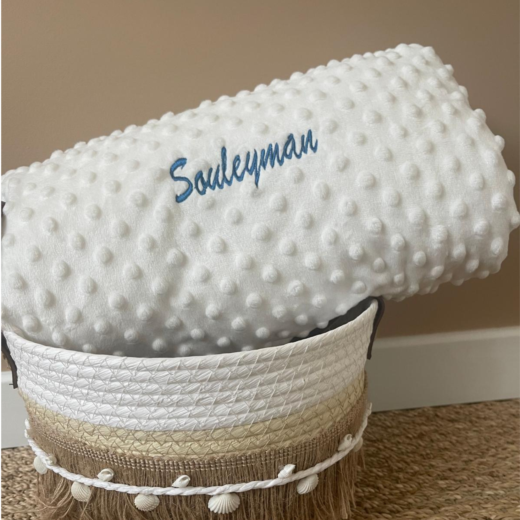 COUVERTURE EN MAILLE